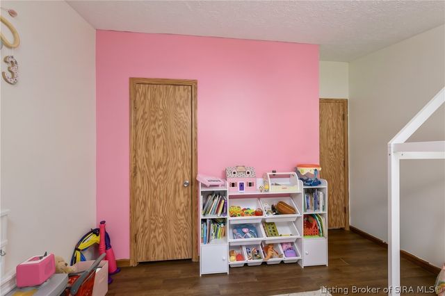 1004 Brunswick Drive, Jeffersonville, IN 47130