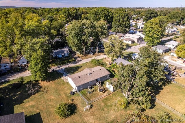 1004 Brunswick Drive, Jeffersonville, IN 47130