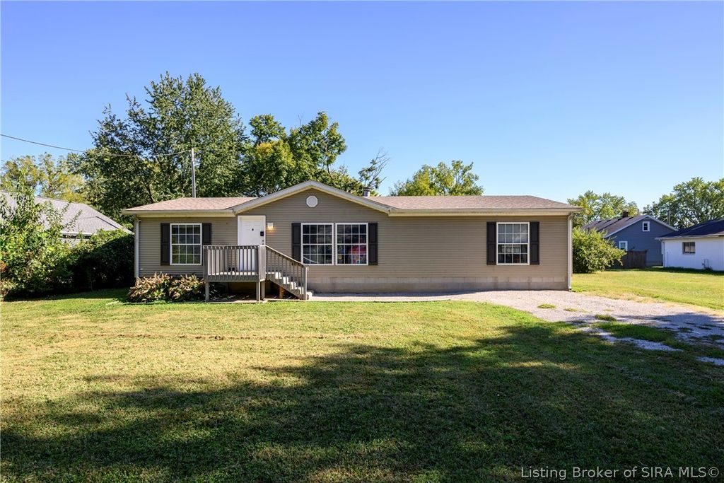 1004 Brunswick Drive, Jeffersonville, IN 47130