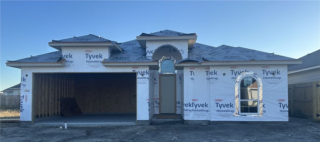 6725 La Salle Dr, Corpus Christi, TX 78414