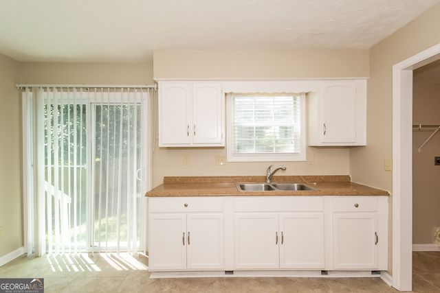 5883 Old Wellborn Trace, Lithonia, GA 30058