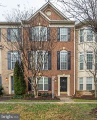 321 BULWARK ALY, Annapolis, MD 21401