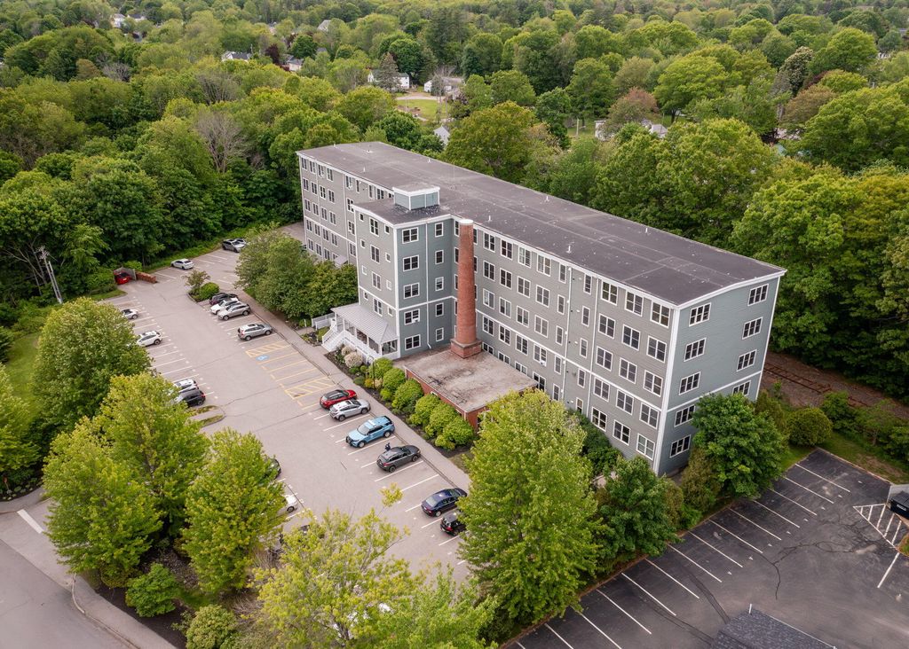 18 Park Street 405, Saco, ME 04072 — exterior