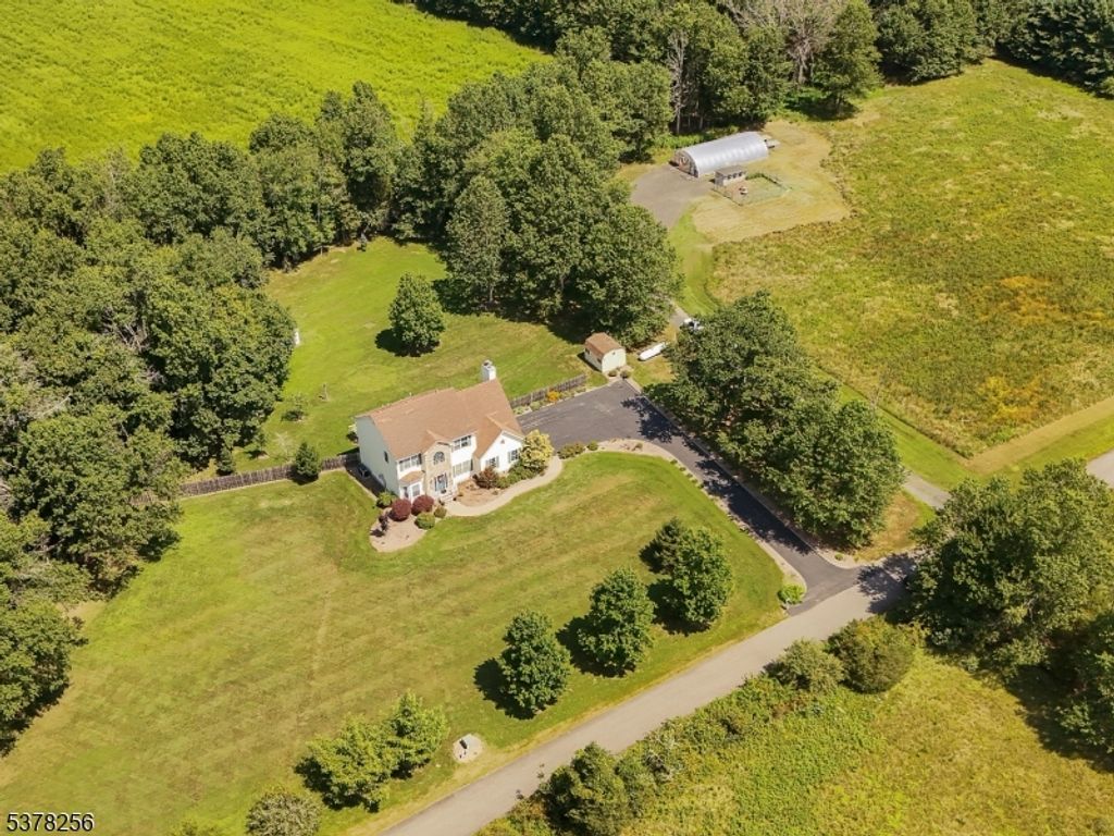 2 Alford Ln, Kingwood Twp., NJ 08825