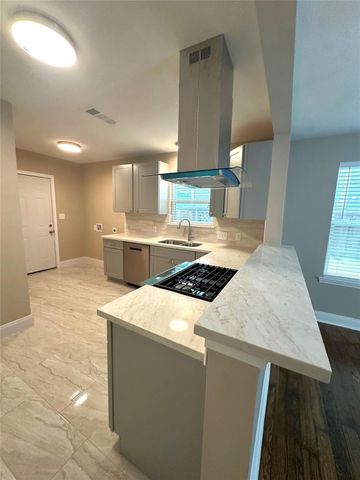 1209 Cordell Street, Houston, TX 77009