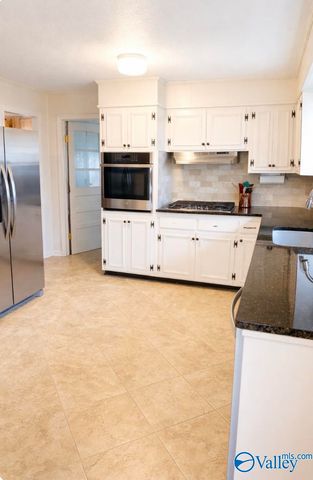 1464 Oak Drive, Boaz, AL 35956