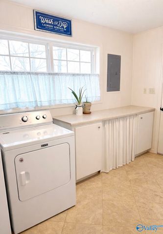 1464 Oak Drive, Boaz, AL 35956