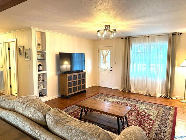 1464 Oak Drive, Boaz, AL 35956