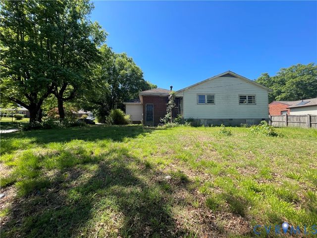 8900 Michaux Ln, Henrico, VA 23229