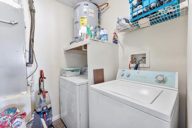 3100 NW 46th Street 203, Oakland Park, FL 33309