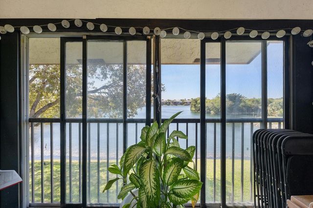 3100 NW 46th Street 203, Oakland Park, FL 33309