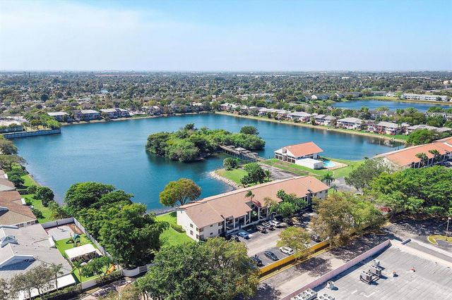 3100 NW 46th Street 203, Oakland Park, FL 33309