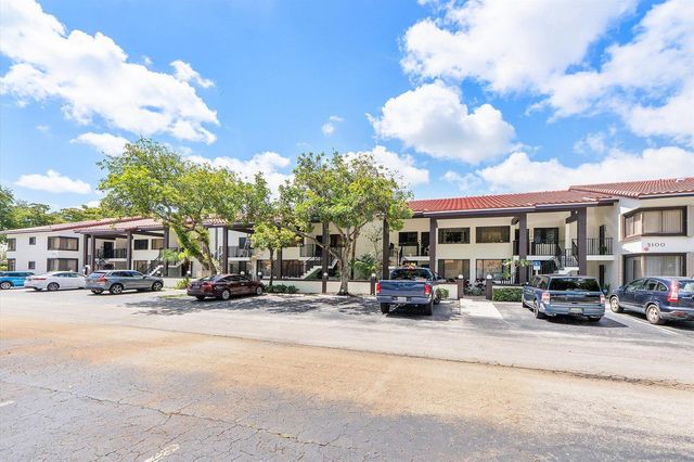 3100 NW 46th Street 203, Oakland Park, FL 33309
