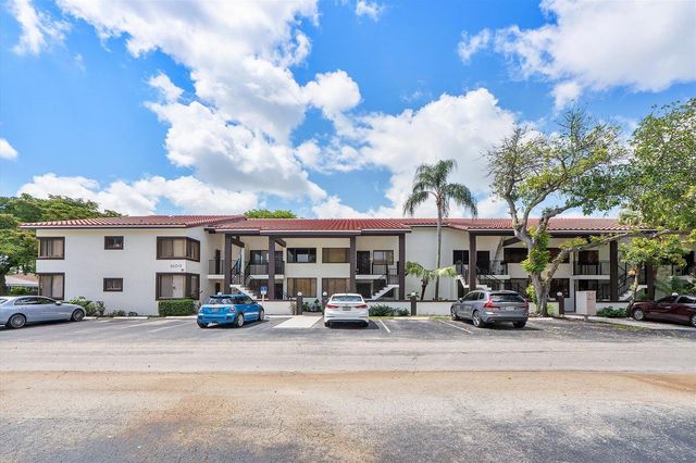 3100 NW 46th Street 203, Oakland Park, FL 33309