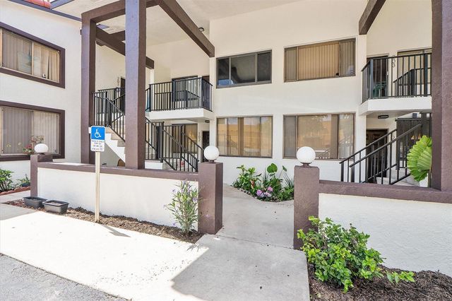 3100 NW 46th Street 203, Oakland Park, FL 33309