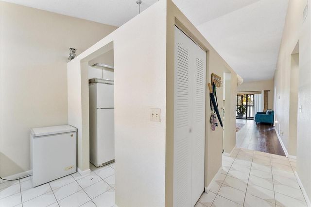 3100 NW 46th Street 203, Oakland Park, FL 33309