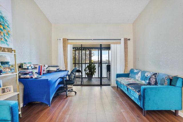 3100 NW 46th Street 203, Oakland Park, FL 33309