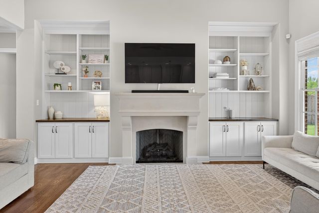 1549 PREAKNESS RUN LN, Collierville, TN 38017