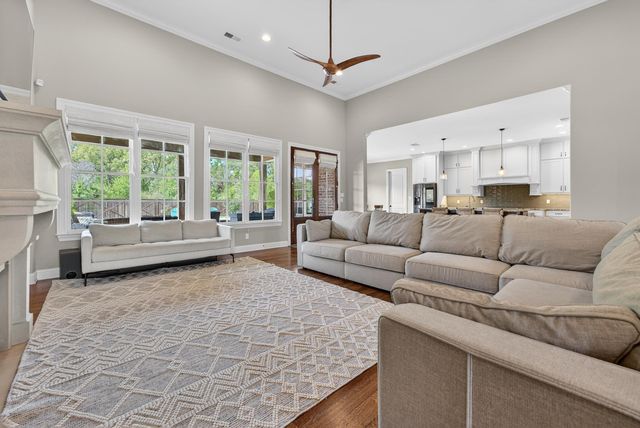 1549 PREAKNESS RUN LN, Collierville, TN 38017