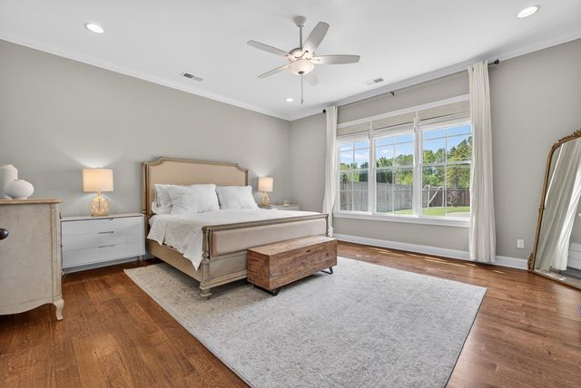 1549 PREAKNESS RUN LN, Collierville, TN 38017