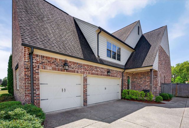 1549 PREAKNESS RUN LN, Collierville, TN 38017