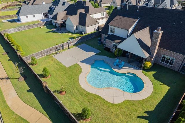 1549 PREAKNESS RUN LN, Collierville, TN 38017