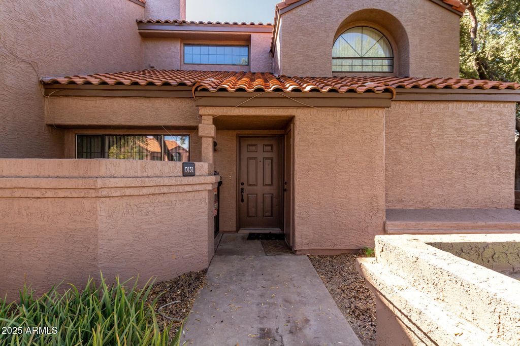 609 E MESQUITE Circle D131, Tempe, AZ 85288