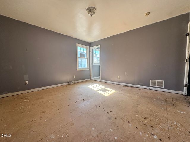 201 E Harden Street, Graham, NC 27253