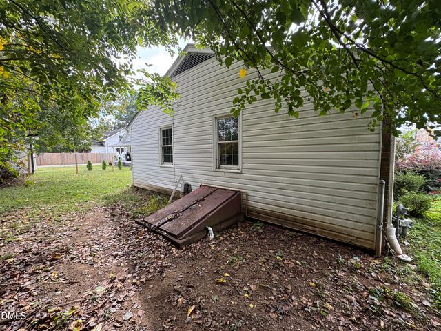 201 E Harden Street, Graham, NC 27253