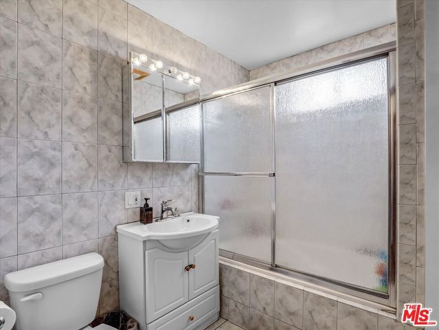 607 N Fuller Avenue, Los Angeles, CA 90036