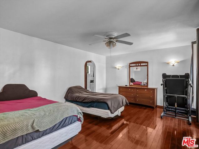 607 N Fuller Avenue, Los Angeles, CA 90036