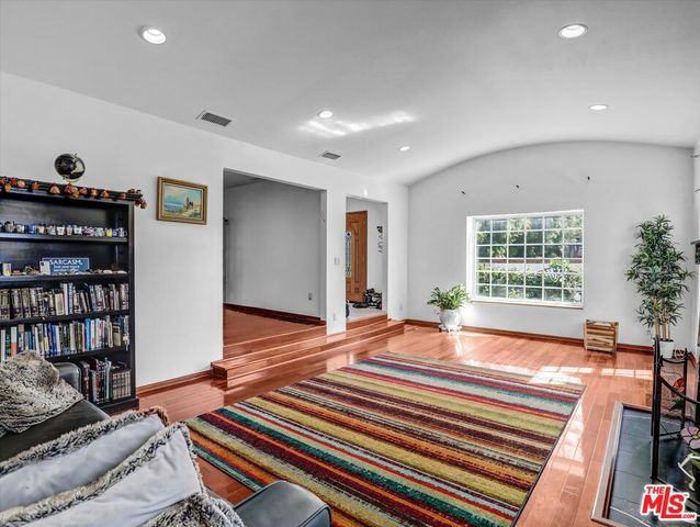607 N Fuller Avenue, Los Angeles, CA 90036