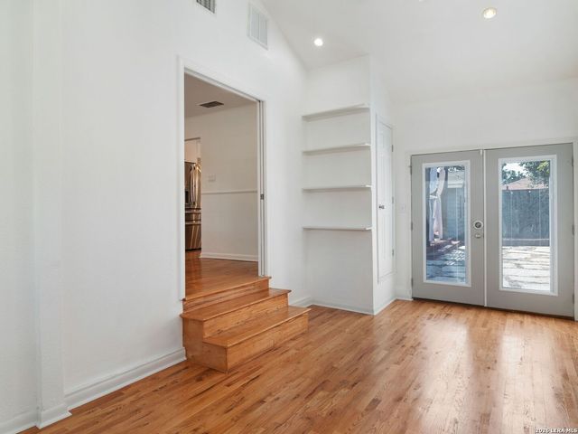 338 BREES BLVD, San Antonio, TX 78209