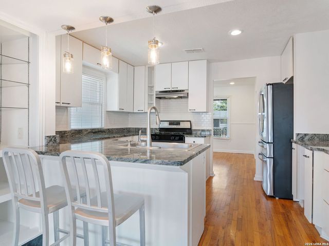 338 BREES BLVD, San Antonio, TX 78209