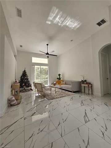 4340 Golden Gate BLVD E, Naples, FL 34120