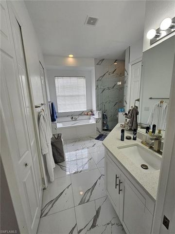 4340 Golden Gate BLVD E, Naples, FL 34120