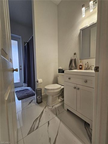 4340 Golden Gate BLVD E, Naples, FL 34120