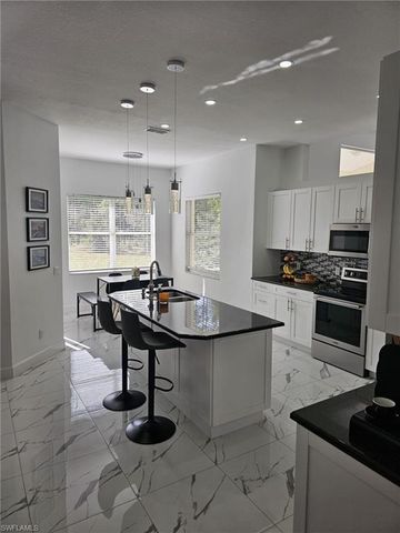 4340 Golden Gate BLVD E, Naples, FL 34120