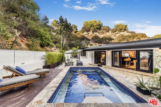 9596 Shirley Lane, Beverly Hills, CA 90210