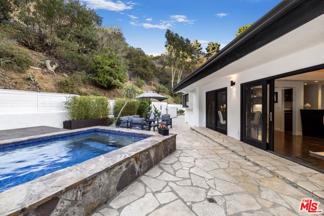 9596 Shirley Lane, Beverly Hills, CA 90210