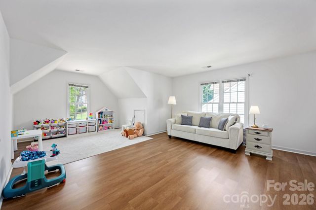 5005 Chestnut Knoll Lane, Charlotte, NC 28269