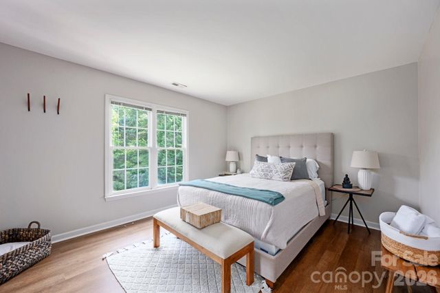 5005 Chestnut Knoll Lane, Charlotte, NC 28269