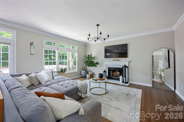 5005 Chestnut Knoll Lane, Charlotte, NC 28269