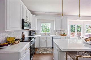 5005 Chestnut Knoll Lane, Charlotte, NC 28269