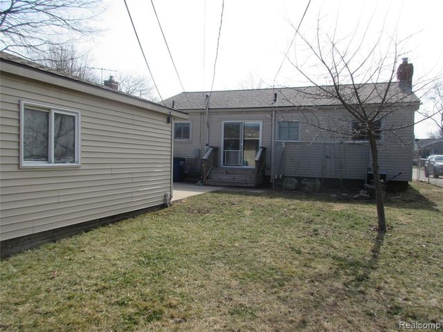 32730 Avondale Street, Westland, MI 48186