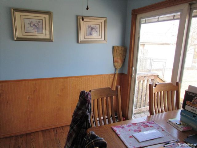 32730 Avondale Street, Westland, MI 48186