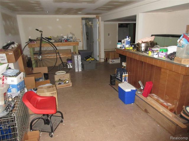 32730 Avondale Street, Westland, MI 48186