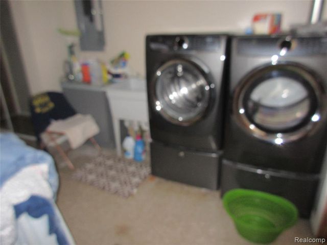 32730 Avondale Street, Westland, MI 48186