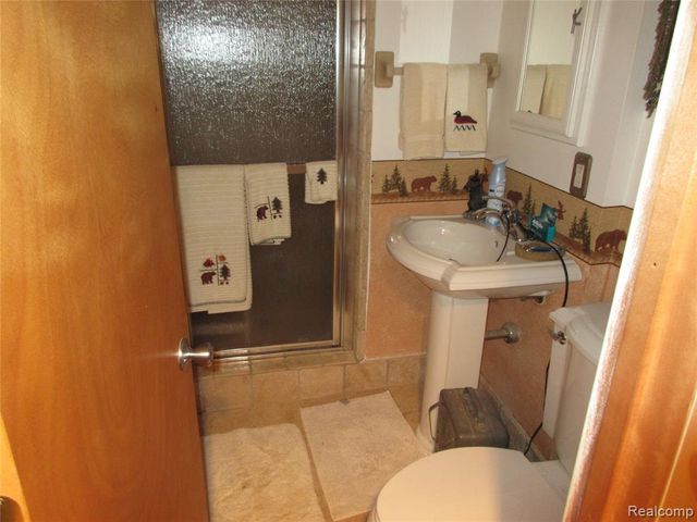 32730 Avondale Street, Westland, MI 48186