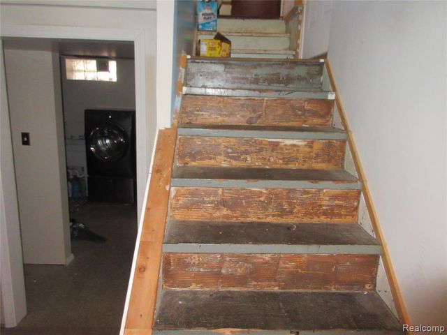 32730 Avondale Street, Westland, MI 48186